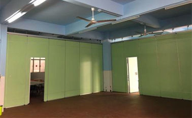 Eğitim Odası İçin Çok Renkli Üst Asma Tavan Sistemi Katlanabilir Bölümü Duvar Paneli