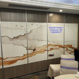 Konferans Odası İçin Alüminyum Kayar Tavan Rayları Sistemi Katlanır Bölme Duvarları