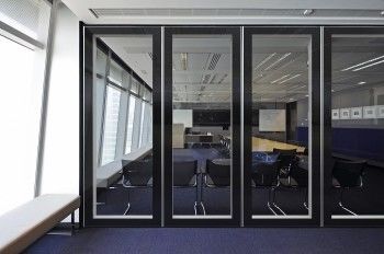 Çift Cam Akustik Katlanır Hareketli Ofis Cam Bölümleri Duvar İçin Alüminyum Parça Profili Duvar