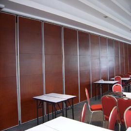 Konferans Merkezi İçin Toplantı Odası Akustik Kumaş Katlanabilir Hareketli Duvar Bölümleri