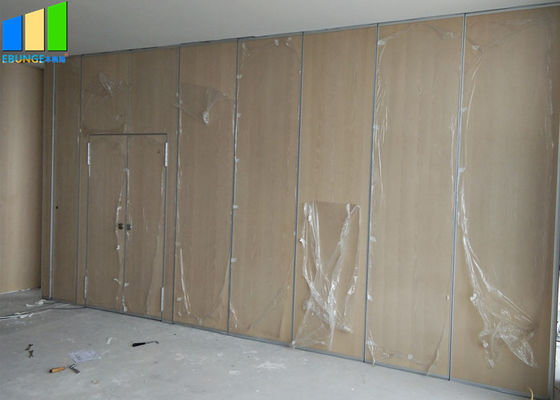 Katlanır bölme duvar akustik oda bölücüler hareketli bölme duvar kapılı