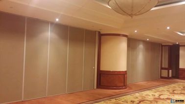 Toplantı Odası Ses Geçirmez Hareketli Bölme Kapı Akustik Kumandalı Duvar Askıya Alınması